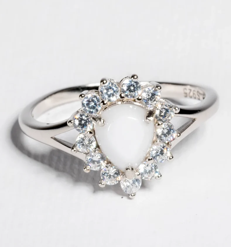 Anello Goccia di latte