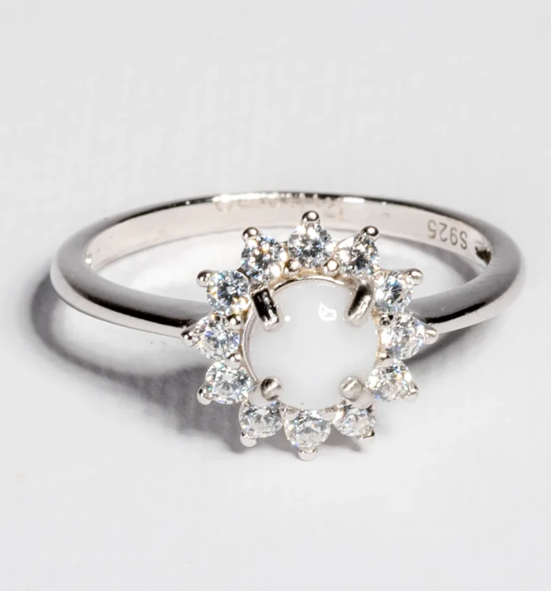 Anello Queen